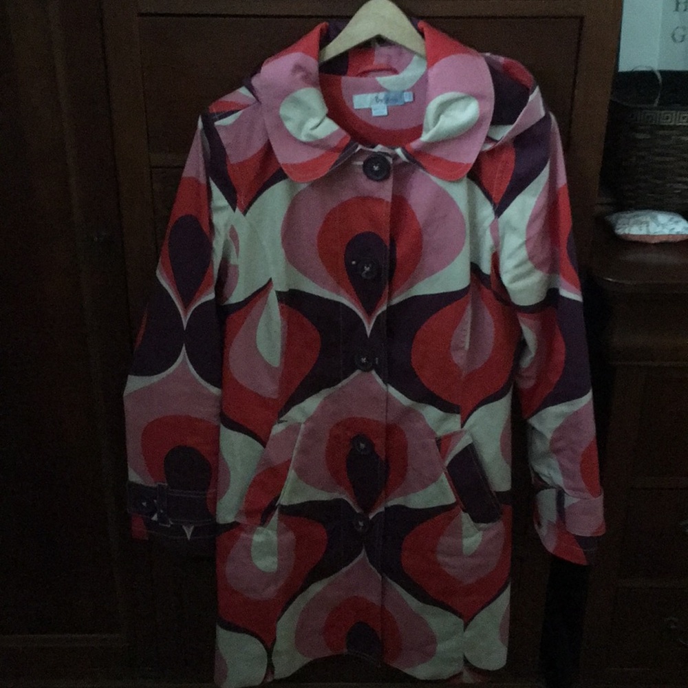 Spring coat, lined with removable hood.